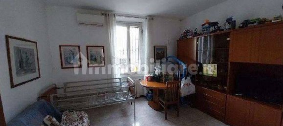 2 غرف نوم فيلا في Corsico, Italy رقم 64644 7