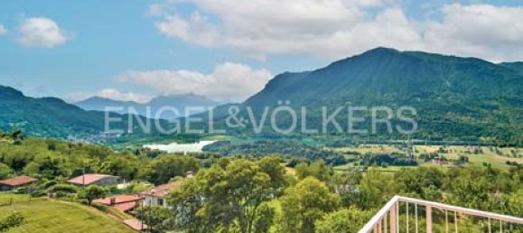 4 Schlafzimmer Wohnung in Carlazzo, Italy, Nr. 127802 9