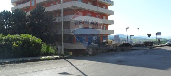 4-salle Bureau à Caltanissetta, Italy No. 49109 7