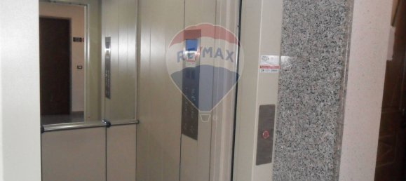 4-salle Bureau à Caltanissetta, Italy No. 49109 30