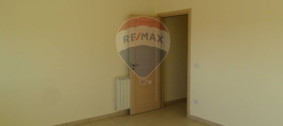 4-salle Bureau à Caltanissetta, Italy No. 49109 48