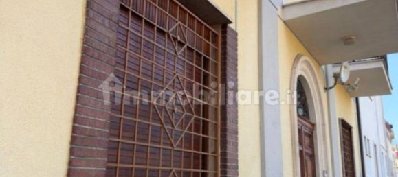 Villa de 5 dormitorios en Torre de' Passeri, Italy No. 82360 3