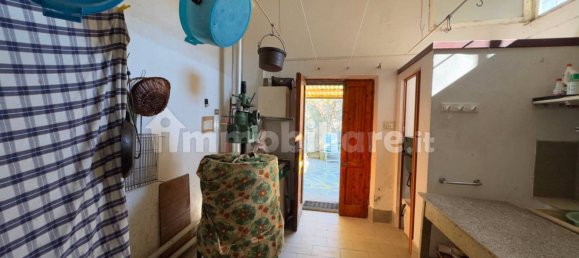 Villa de 5 dormitorios en Torre de' Passeri, Italy No. 82360 30