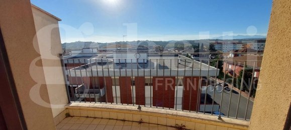 Квартира с 3 комнатами в Коррополи, Италия № 69864 16