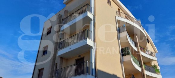 Квартира с 3 комнатами в Коррополи, Италия № 69864 13