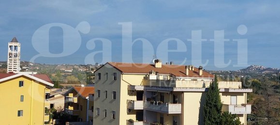 Квартира с 3 комнатами в Коррополи, Италия № 69864 24