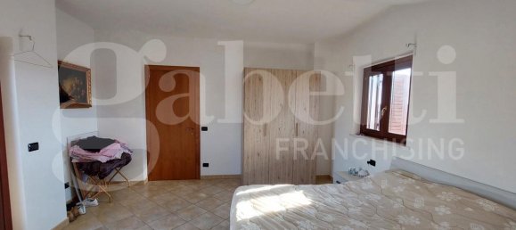 Квартира с 3 комнатами в Коррополи, Италия № 69864 11