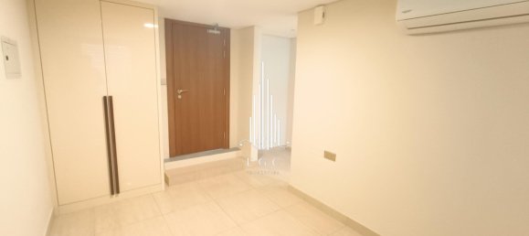 3 bedrooms Villa in Al Reem Island, UAE No. 45773 13