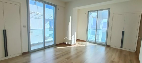 3 bedrooms Villa in Al Reem Island, UAE No. 45773 5