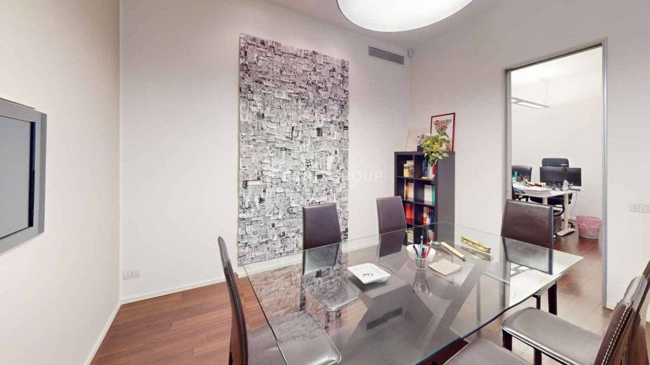 60m² Office in Opera, Italy No. 91288