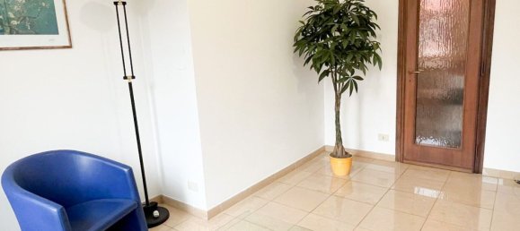 Офис 100м² в Варесе, Италия № 138166 12