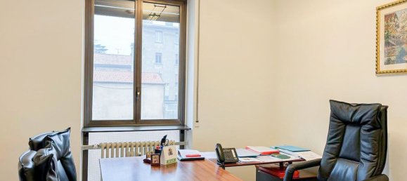 Офис 100м² в Варесе, Италия № 138166 20