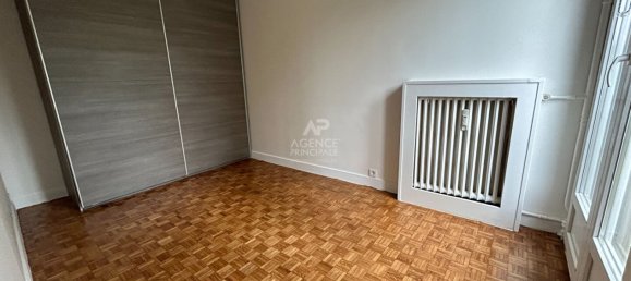 Квартира с 2 спальнями в Пуасси, Франция № 165055 22