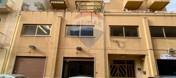 1 room Commercial property in Palermo, Italy No. 48348 4