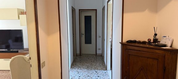 4 bedrooms Apartment in Verona, Italy No. 334445 6