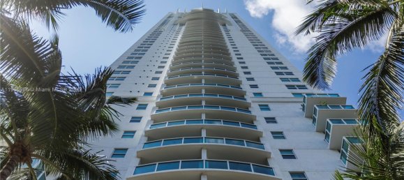 3 dormitorios propiedad comercial en venta en Miami, Miami-Dade, Florida, USA № 615853 9