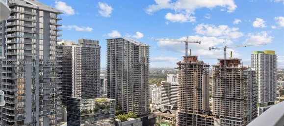 3 dormitorios propiedad comercial en venta en Miami, Miami-Dade, Florida, USA № 615853 7