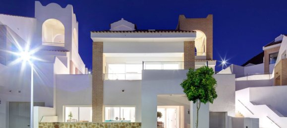 4 bedrooms Villa in Benalmadena, Spain No. 2866 4