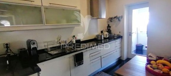 3 bedrooms House in Porto, Portugal No. 137397 10