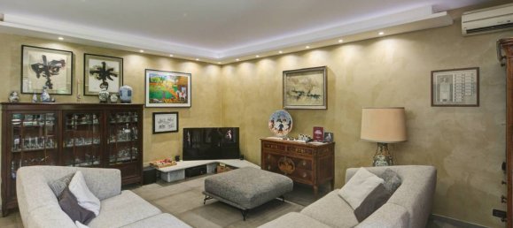 Villa de 3 dormitorios en Rivoli, Italy No. 356543 10