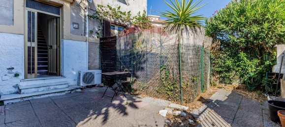 Квартира с 3 комнатами в Рим, Италия № 275598 2