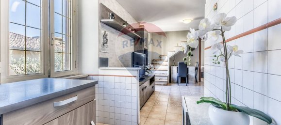 Квартира с 3 комнатами в Рим, Италия № 275598 11