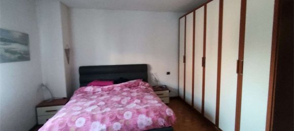 5 bedrooms Apartment in Udine, Italy No. 315435 11
