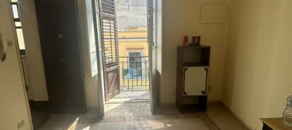 2 bedrooms Apartment in Palermo, Italy No. 71915 5