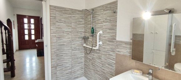 6 rooms House in Turin, Italy No. 47994 47