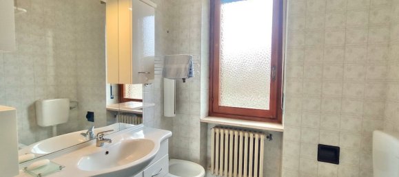 6 rooms House in Turin, Italy No. 47994 92