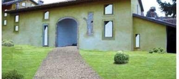 Дом с 22 комнатами в Пинероло, Италия № 118349 2