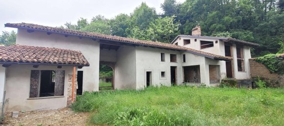 Дом с 22 комнатами в Пинероло, Италия № 118349 6