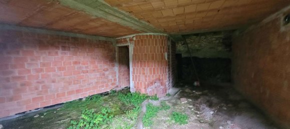 Дом с 22 комнатами в Пинероло, Италия № 118349 15