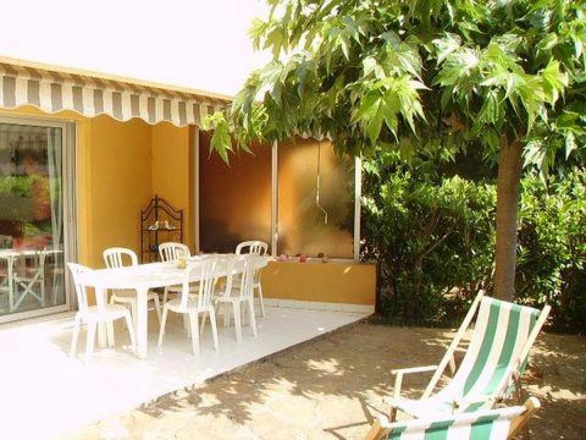 2 bedrooms Condo in Le Lavandou, France No. 11345