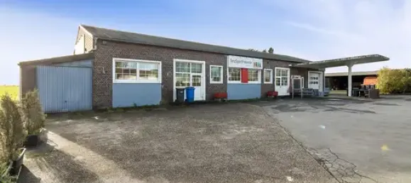 Коммерческая недвижимость с 4 комнатами в Косфельд, Германия № 143160 3