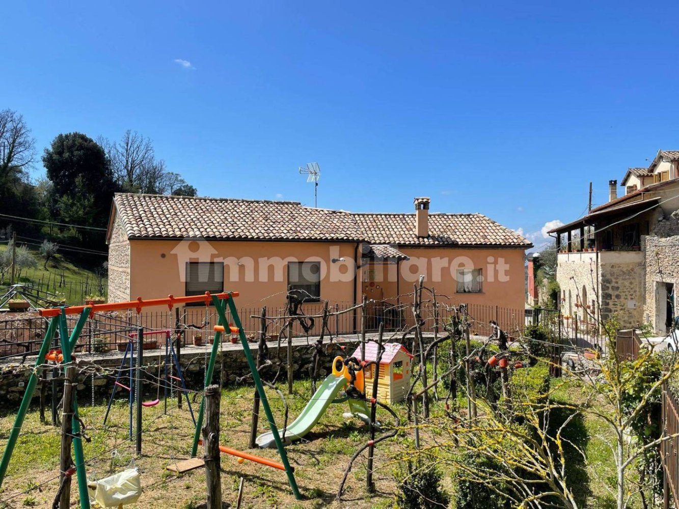 4 bedrooms House in Arpino, Italy No. 53658