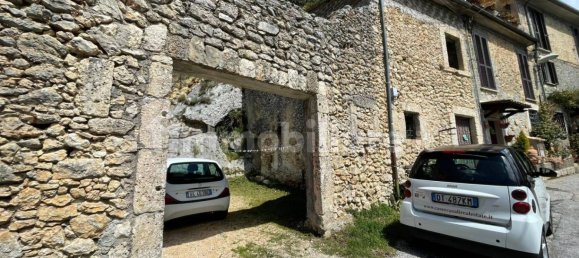 4 bedrooms House in Arpino, Italy No. 53658 38