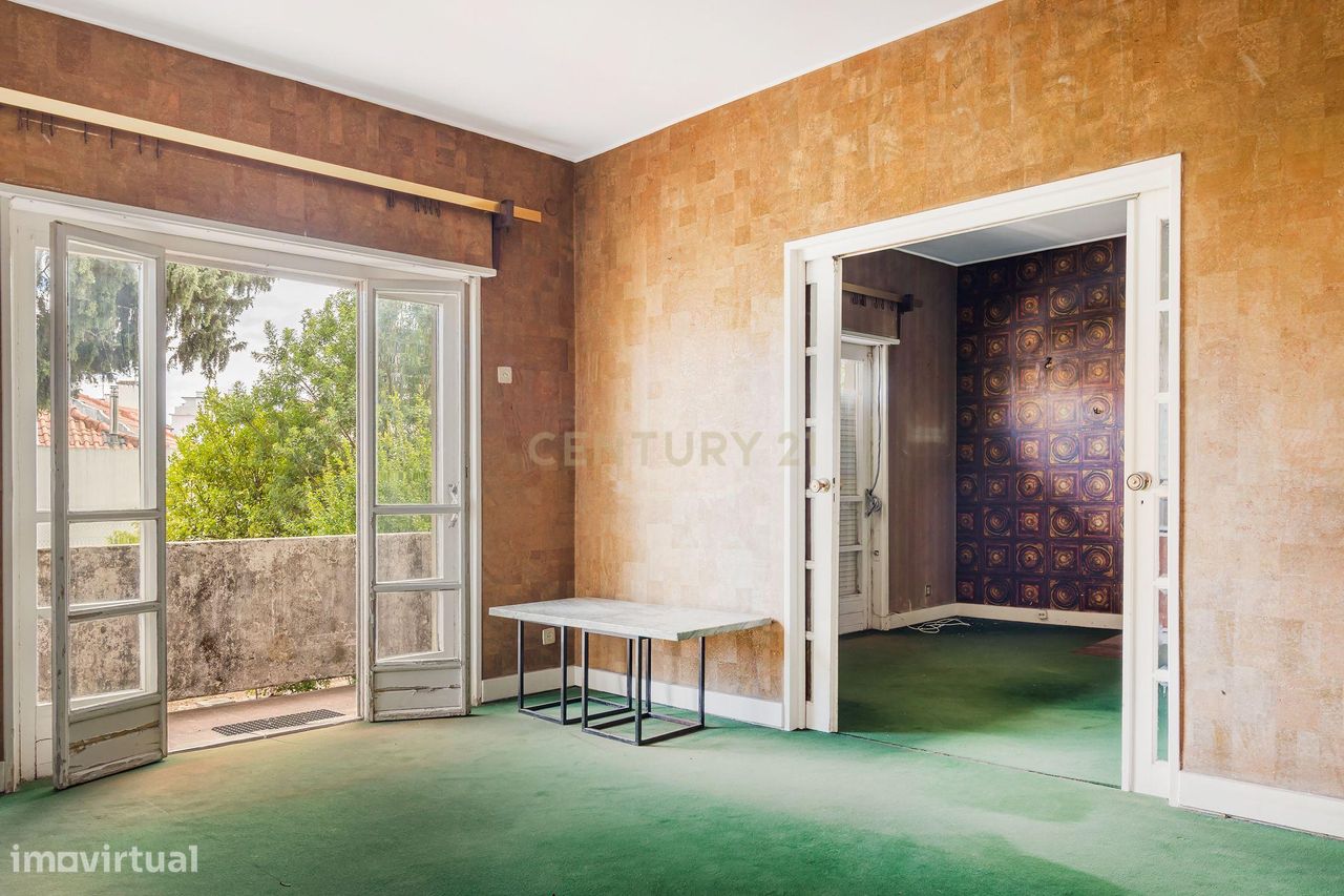 5 bedrooms House in Lisbon, Portugal No. 314648