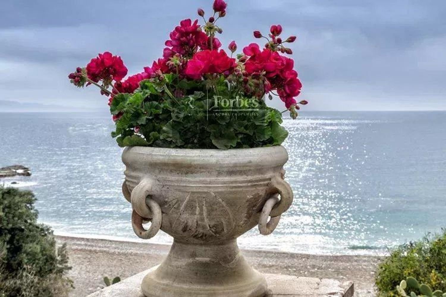 22 rooms Villa in Taormina, Italy No. 274948