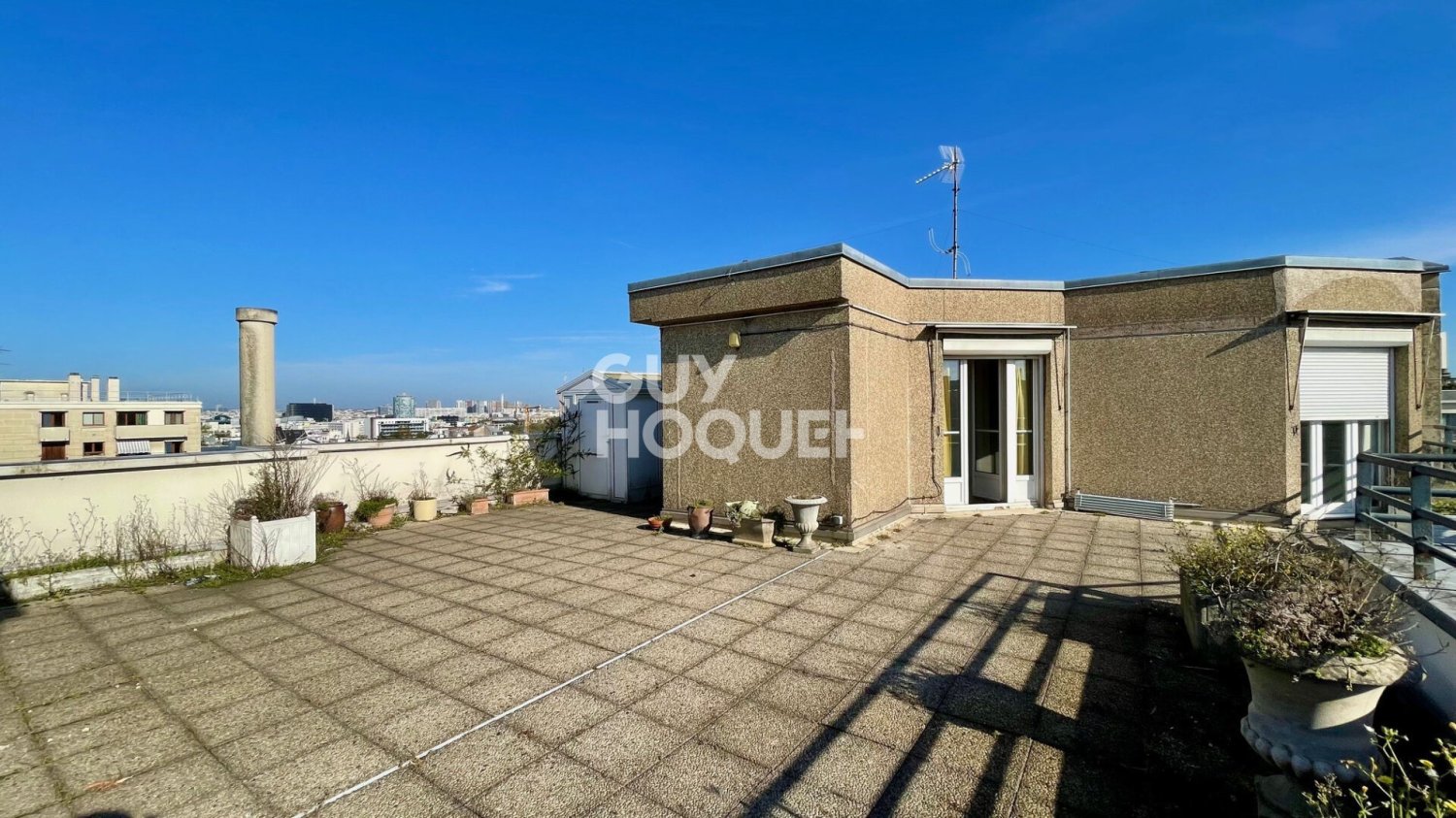 2 bedrooms Apartment in Vanves, France No. 163101