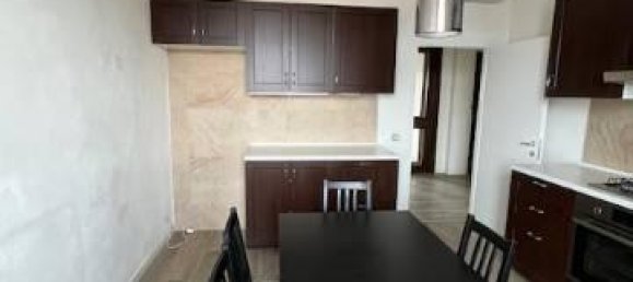 5 rooms Apartment in Modena, Italy No. 137975 11