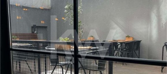 164m² Commercial property in Lisbon, Portugal No. 89287 7