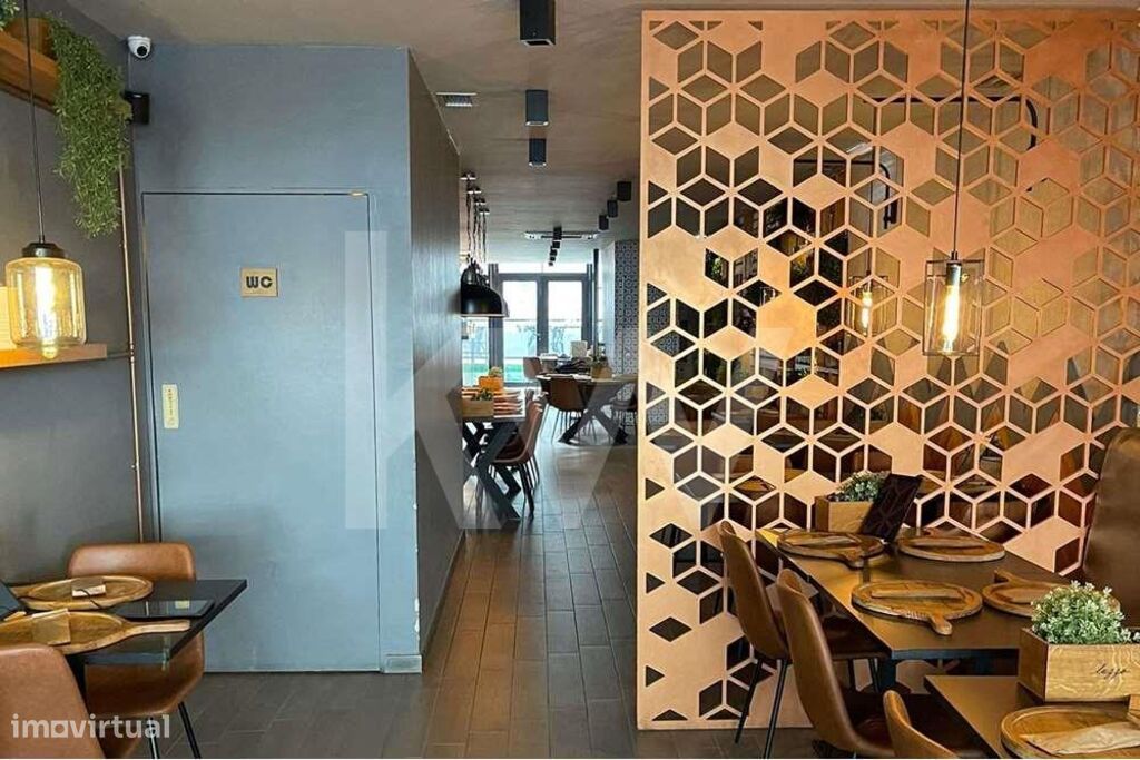 164m² Commercial property in Lisbon, Portugal No. 89287