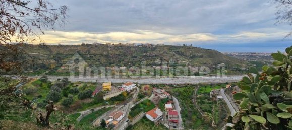 Вилла с 3 спальнями в Реджо Калабрия, Италия № 155907 48