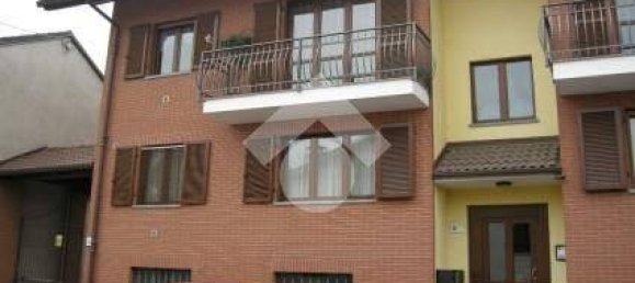 2 Schlafzimmer Wohnung in None, Italy, Nr. 303242 2