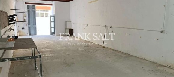 231m² Shop in Tarxien, Malta No. 12441 3