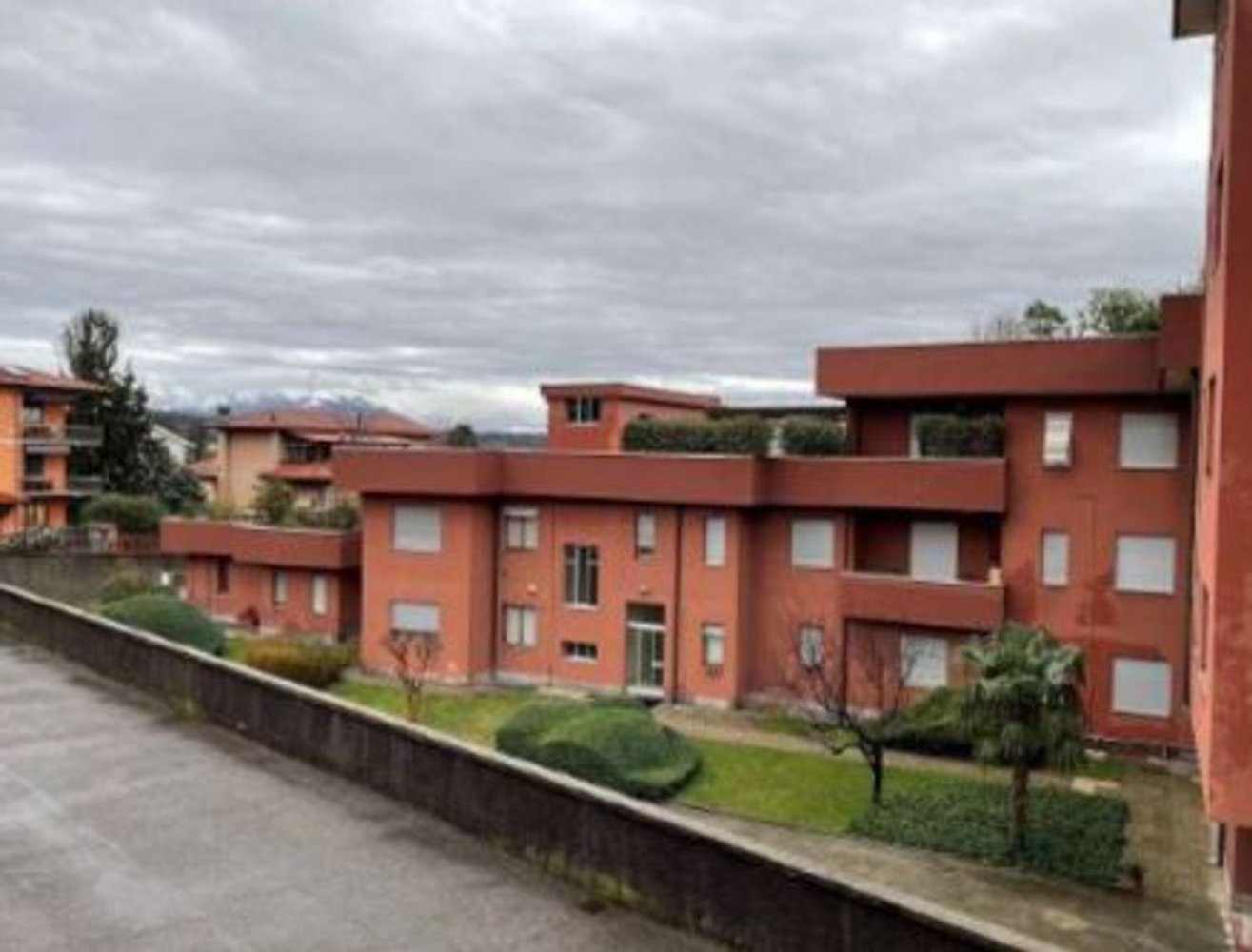 4 rooms Apartment in Como, Italy No. 6193