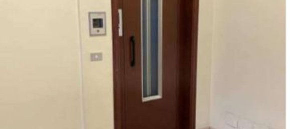 4 rooms Apartment in Como, Italy No. 6193 8