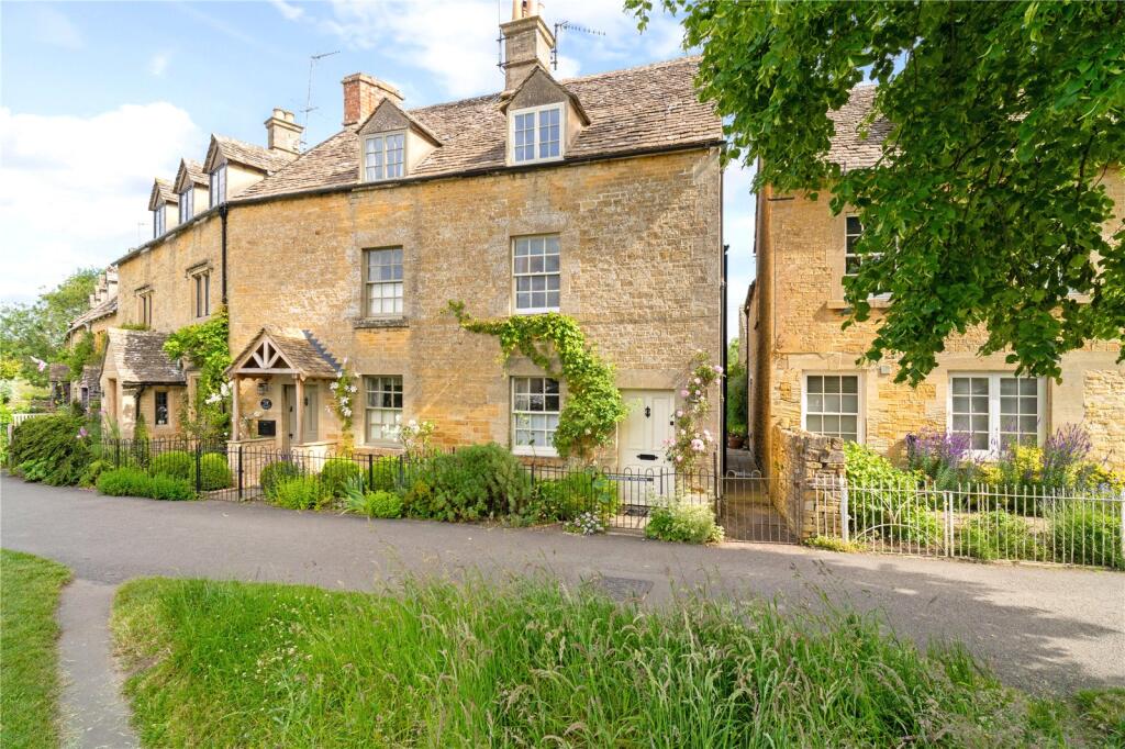  House in Cotswold, United Kingdom No. 1765