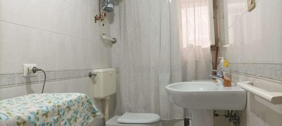 3 rooms Apartment in Trani, Italy No. 4805 28